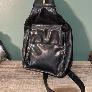 Valerie Steven’s Genuine Leather Vintage Sling Bag Black Soft Leather 90s